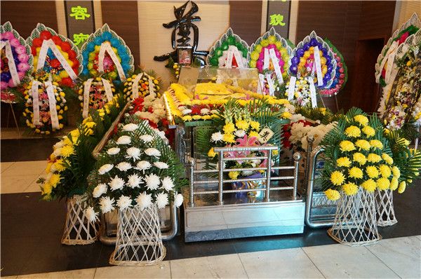 殡仪馆各项服务的价格是都由相关部门制定的吗(殡仪馆服务贵吗) 殡仪馆各项服务的价格是都由相关部门制定的吗(殡仪馆服务贵吗)